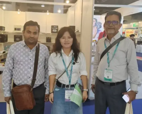 At the Guangzhou Procurement Fair (Poly World Trade Expo Center) At the Guangzhou Procurement Fair (Poly World Trade Expo Center)