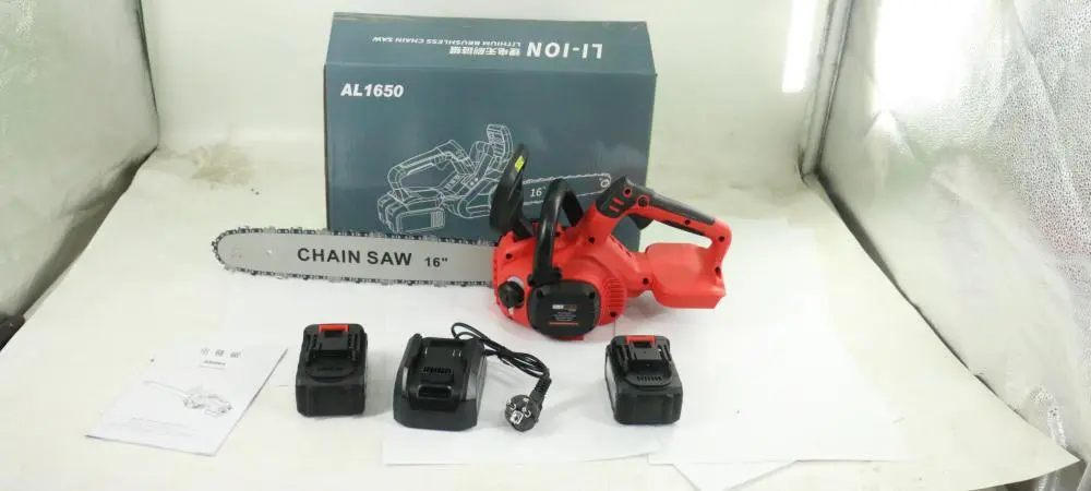 mini chainsaw battery-powered