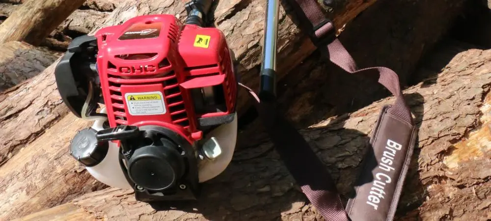 35.8 cc 4-stroke petrol brush cutter 35.8 cc 4-stroke petrol brush cutter