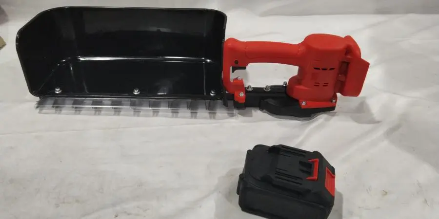 21v Lithium-Ion Brushless Hedge Trimmer