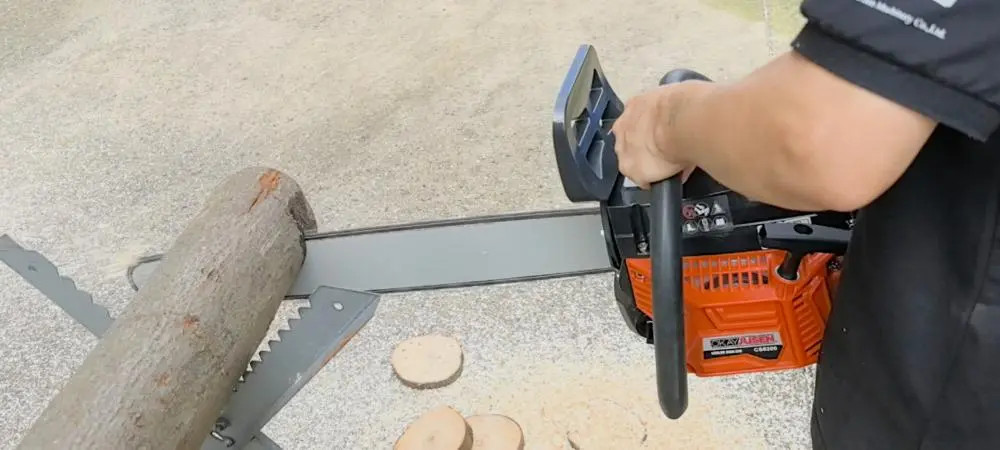 Gas Powered Gas Chain Saw Gas Powered Gas Chain Saw