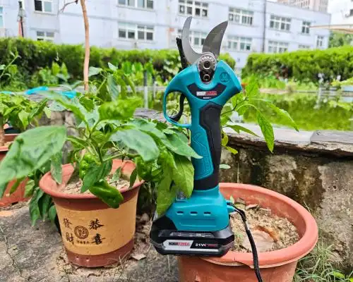 How Do Electric Pruning Shears Cordless Improve Garden Efficiency?
