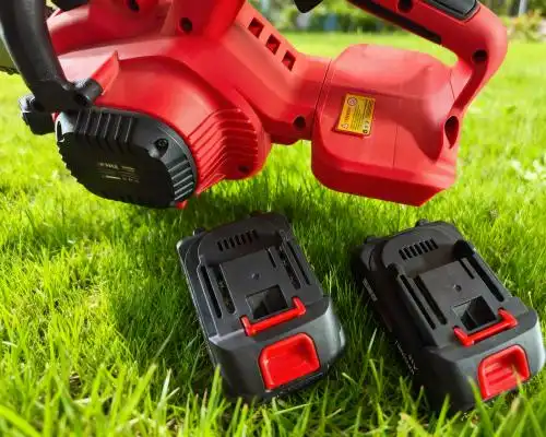 Which Mini Chain Saw Battery Powered Is Best for Home Use?